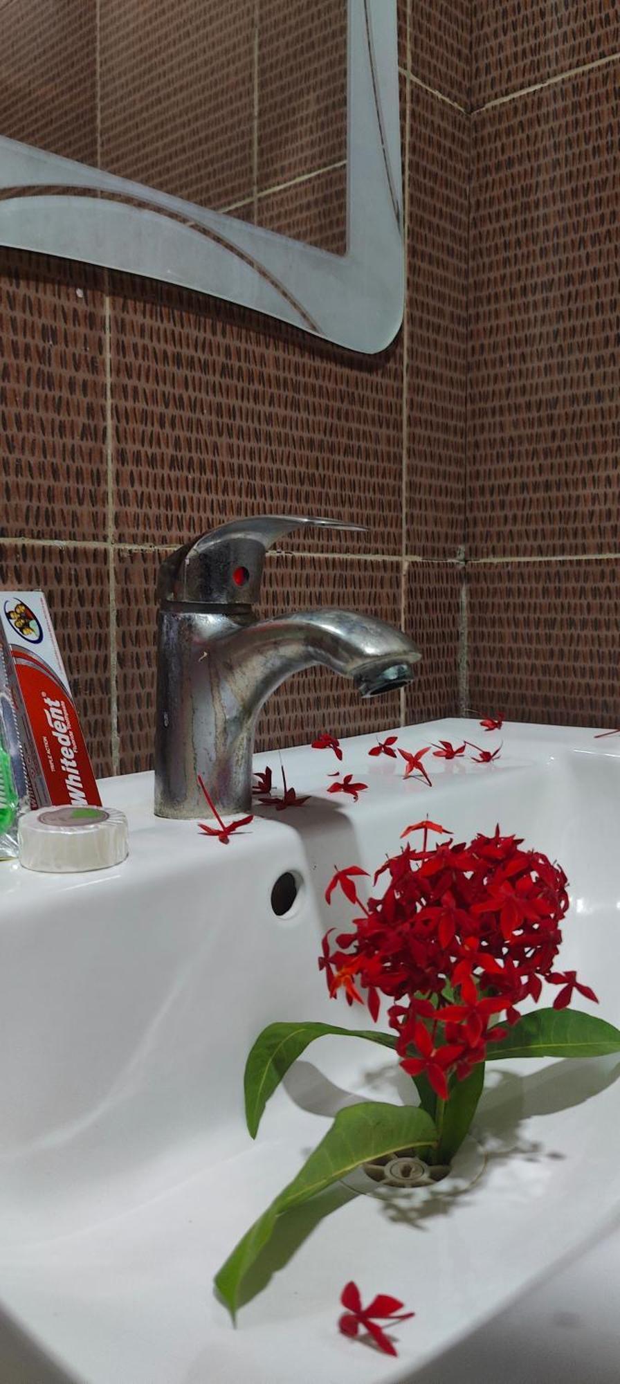 Paradiso Hotels & Resorts ดาร์เอสซาลาม ภายนอก รูปภาพ