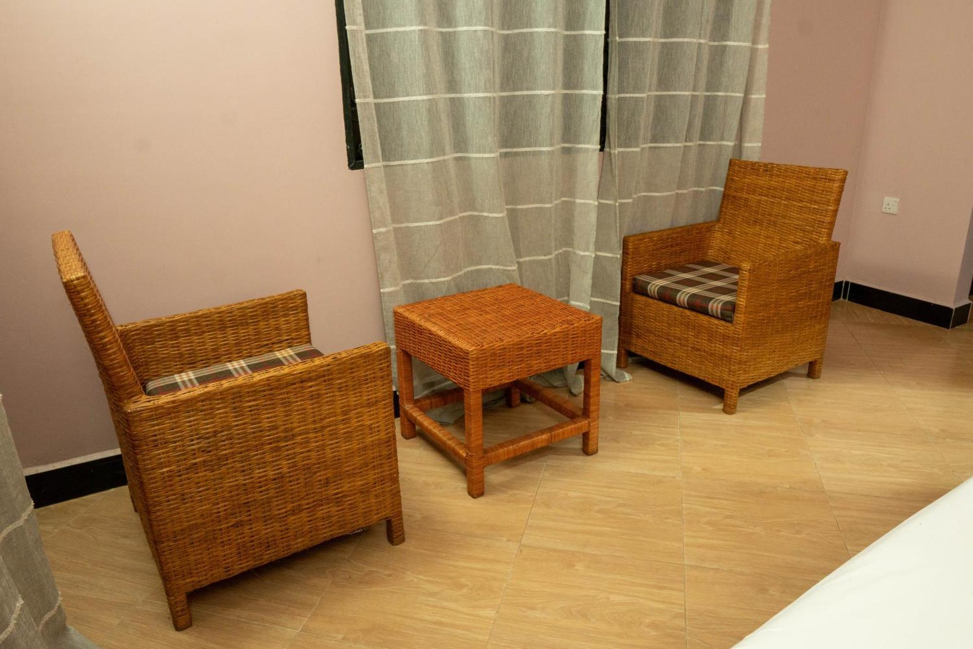 Paradiso Hotels & Resorts ดาร์เอสซาลาม ภายนอก รูปภาพ