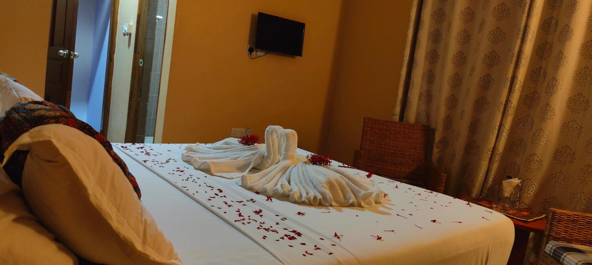 Paradiso Hotels & Resorts ดาร์เอสซาลาม ภายนอก รูปภาพ
